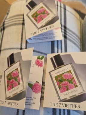 The 7 Virtues Amber Vanilla Perfume Sample Cards - Pink Floral